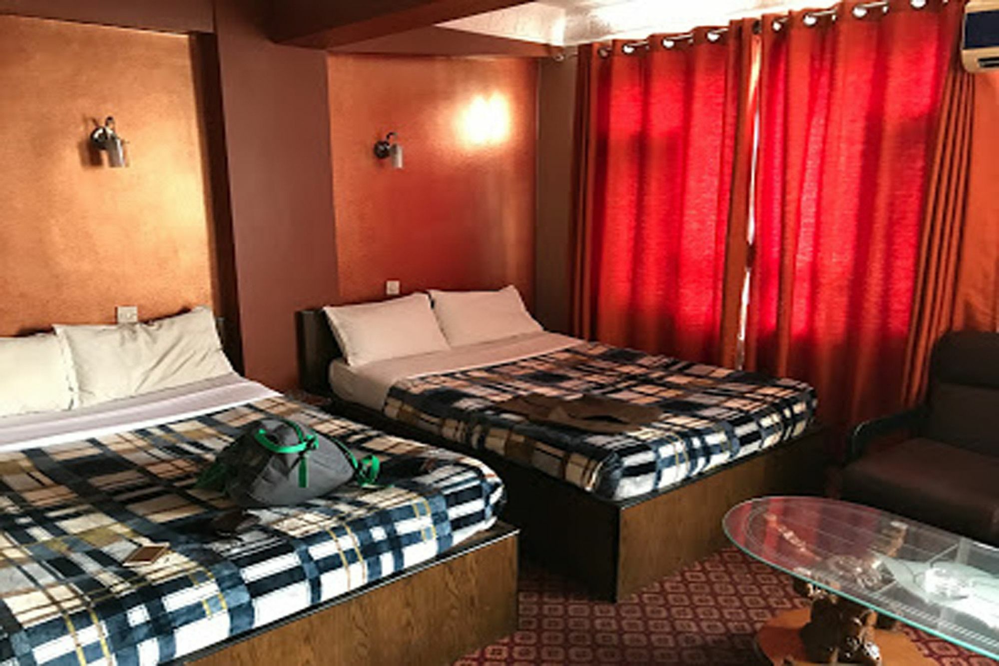 Tirupati Holiday Inn كاتماندو المظهر الخارجي الصورة